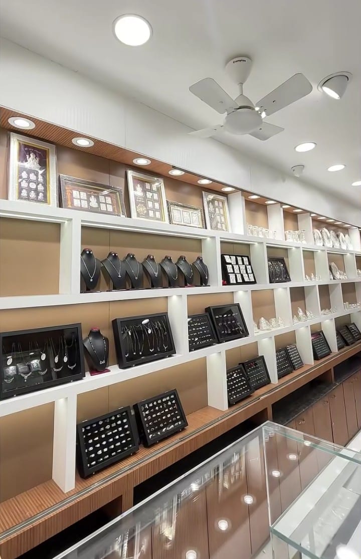 Jewelry Store Display